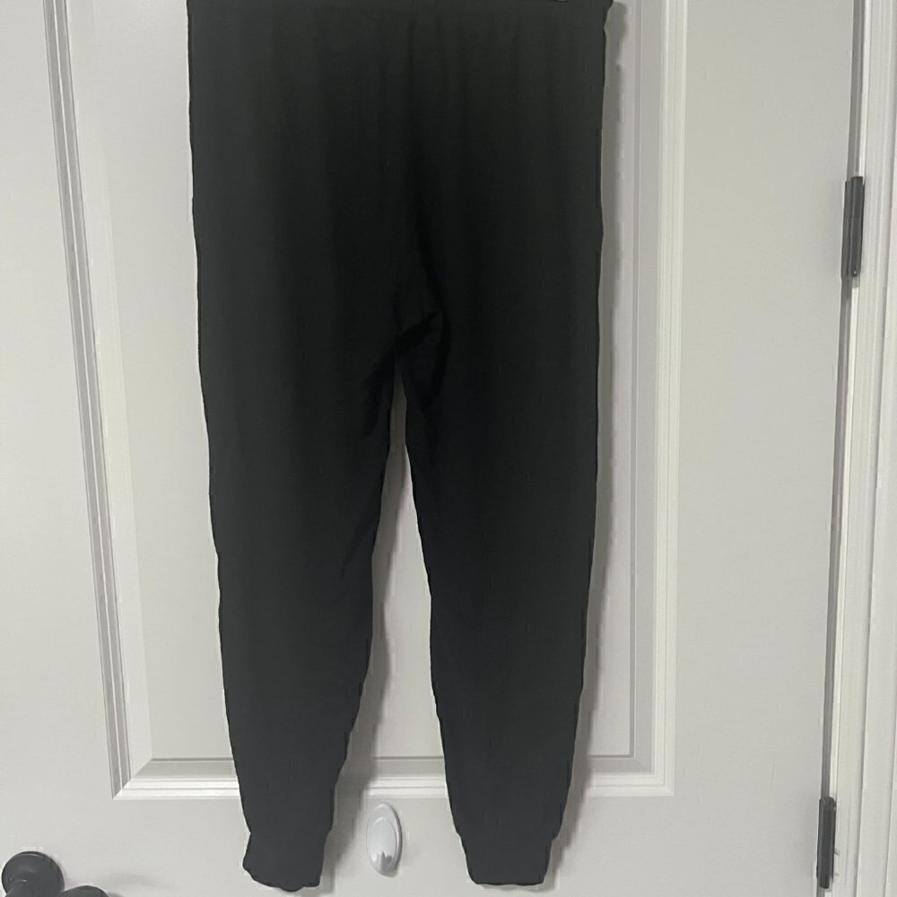 Gibson Black Joggers Size M EUC - Picture 2 of 2